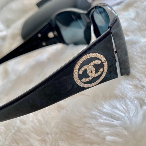 Chanel Mother of Pearl 5083-H Sunglasses - Picture 4 of 8